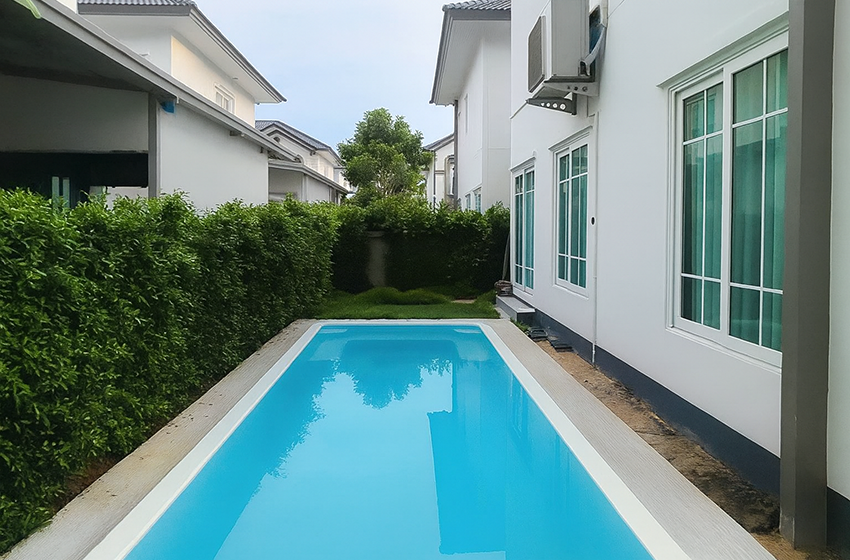 House with Private Pool in Bangnatrad 